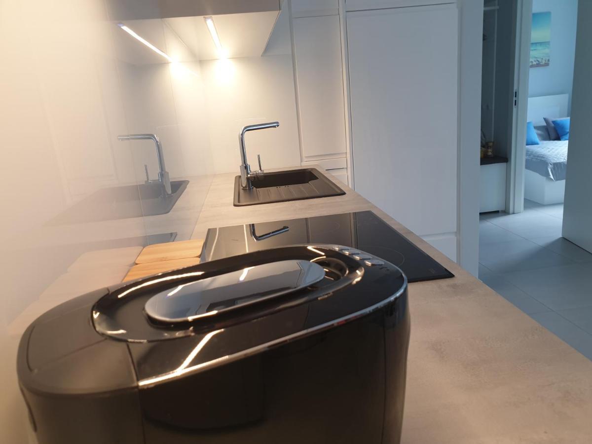 Gold Platinium Apartament Z Widokiem Na Morze Ревал Екстериор снимка